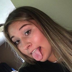 Meet your Posher, Mackenzie